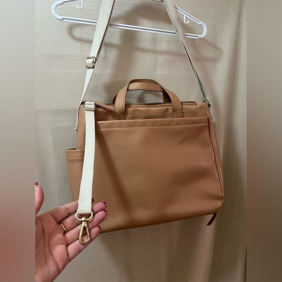 ⚪️ Skip Hop diaper bag beige classy multiple pockets - Picture 7 of 12
